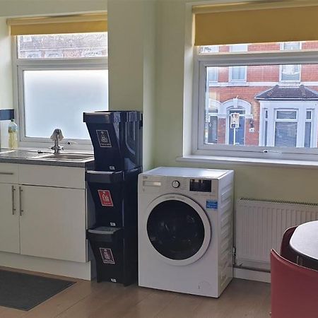 Swindon Old Town Duplex - Entercloud9Sa公寓 外观 照片