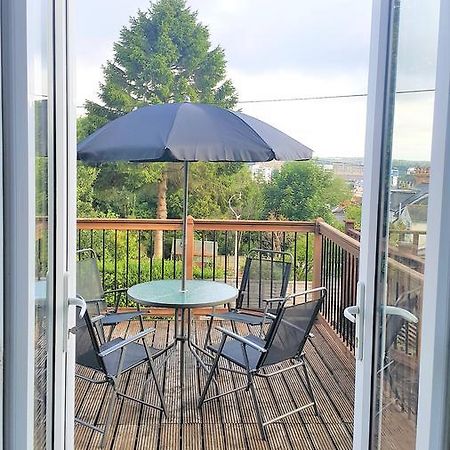 Swindon Old Town Duplex - Entercloud9Sa公寓 外观 照片